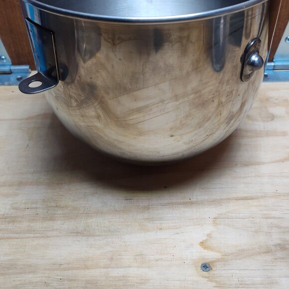 Used KitchenAid 5 2000 Edition 5 Qt Bowl-Lift Stand Mixer Stainless Steel Bowl - Picture 5 of 11